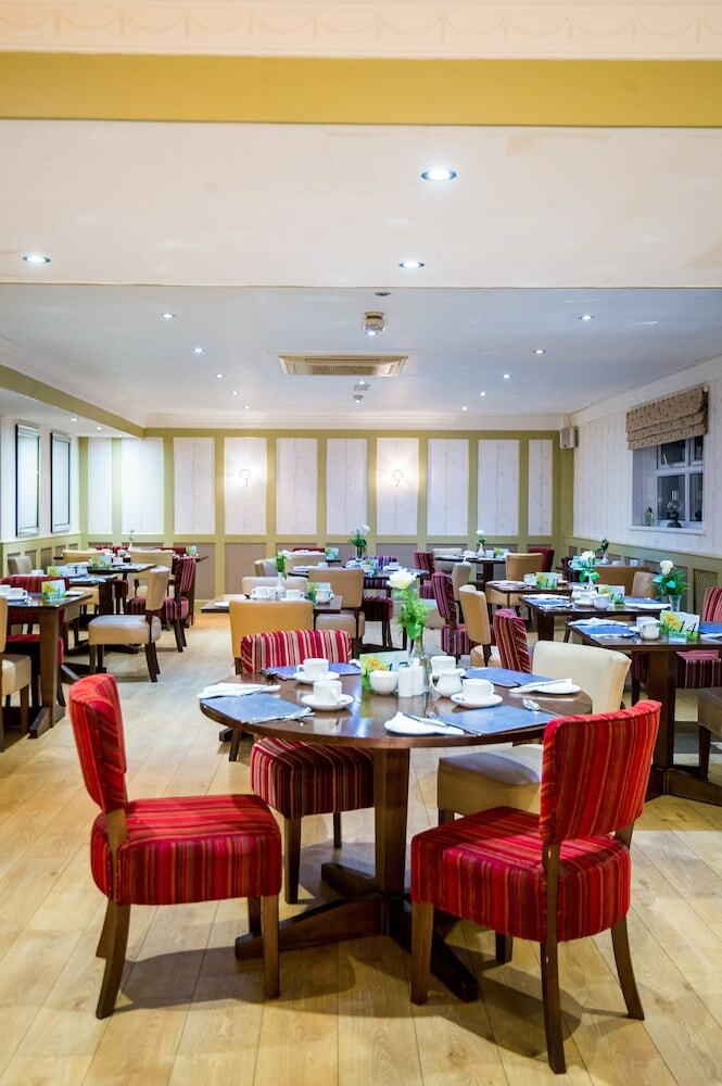 The Ivy Bush Royal Hotel By Compass Hospitality