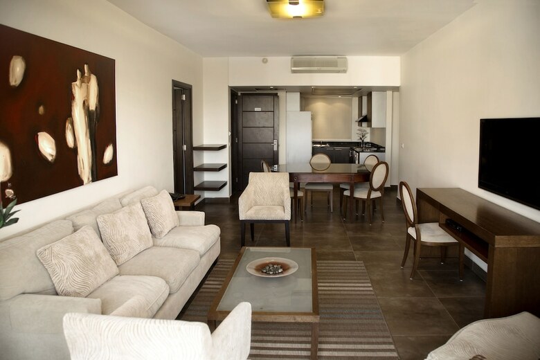 Santona Residence