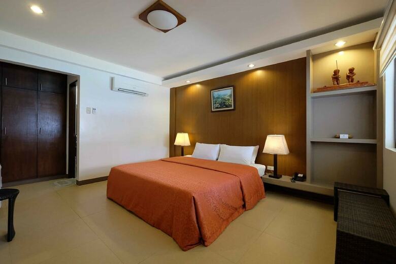 Hotel Dive Thru Scuba Resort