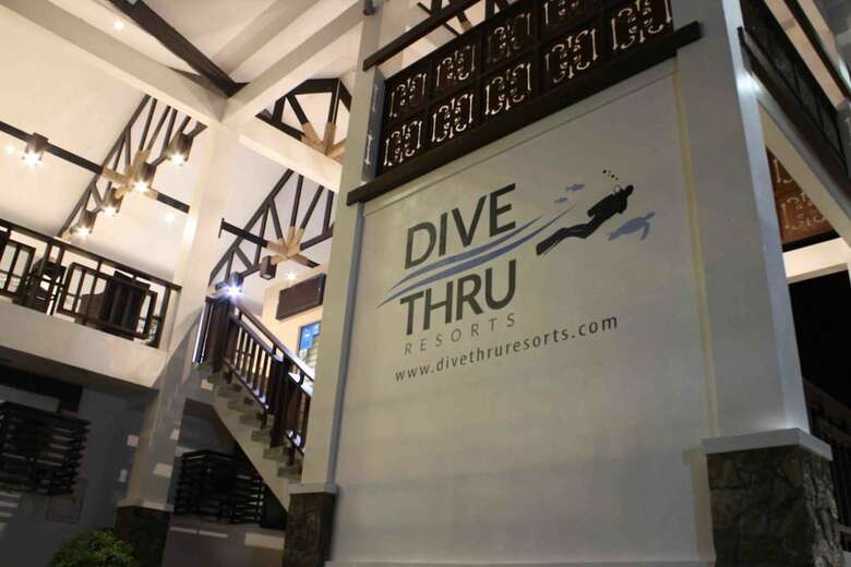 Hotel Dive Thru Scuba Resort