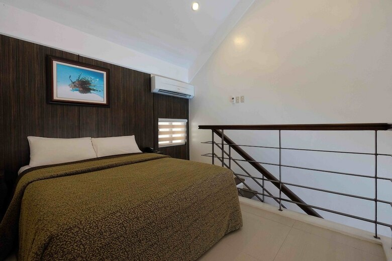 Hotel Dive Thru Scuba Resort