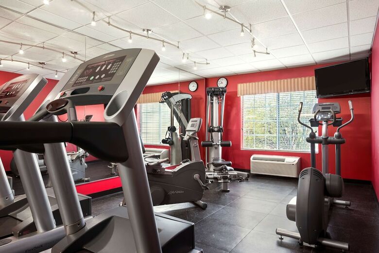 Hotel Country Inn & Suites By Radisson, Clinton, Ia