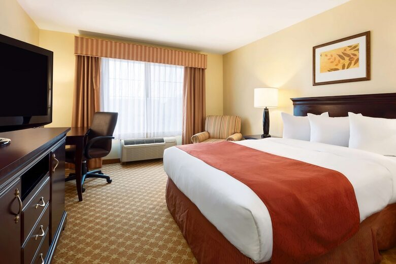 Hotel Country Inn & Suites By Radisson, Clinton, Ia
