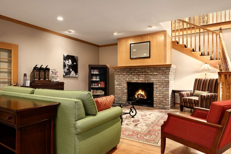 Hotel Country Inn & Suites By Radisson, Clinton, Ia