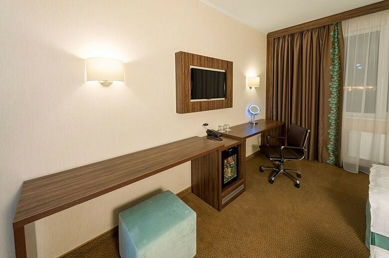 Vnukovo Green Palace Hotel