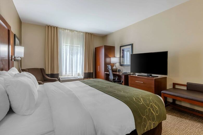 Hotel Comfort Suites Johnson City