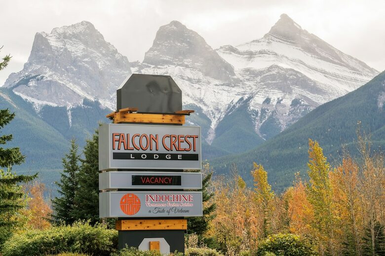 Falcon Crest Lodge By Clique