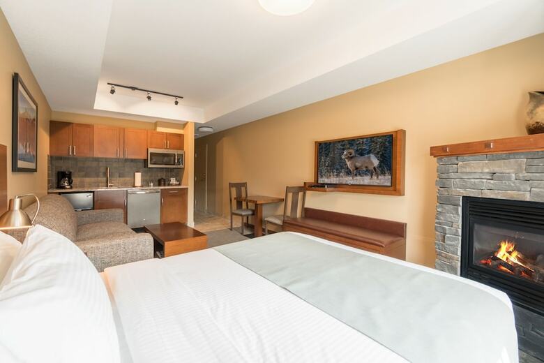 Falcon Crest Lodge By Clique