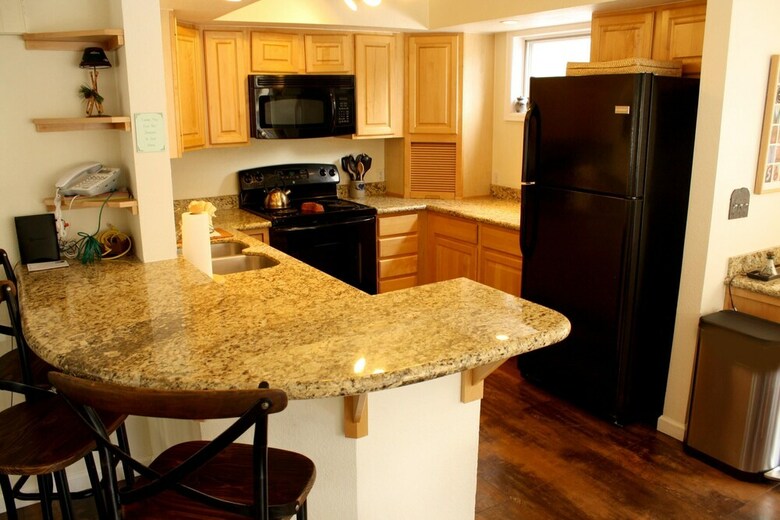 Pinecreek #i - 4 Br By Peak Property Management