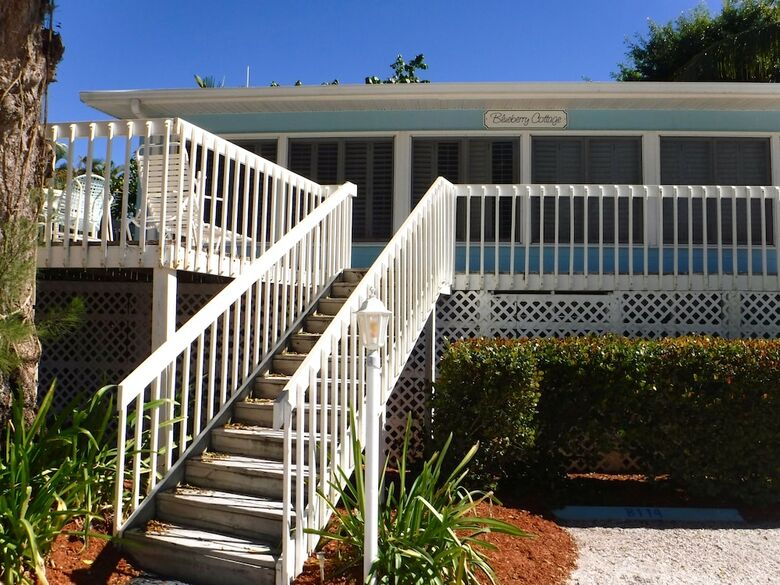 Hotel Waterside Inn On The Beach