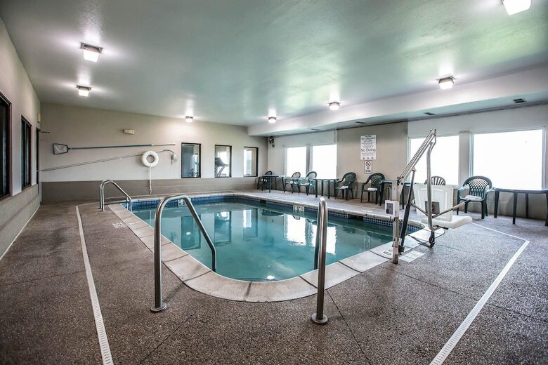 Hotel Quality Inn & Suites