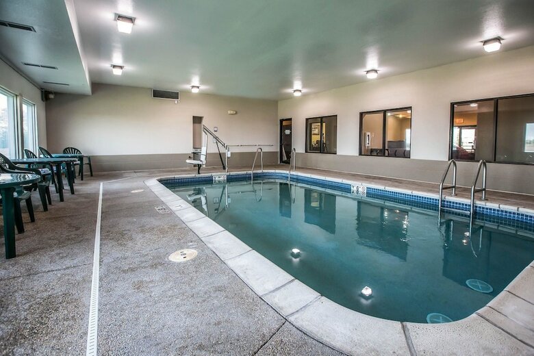 Hotel Quality Inn & Suites