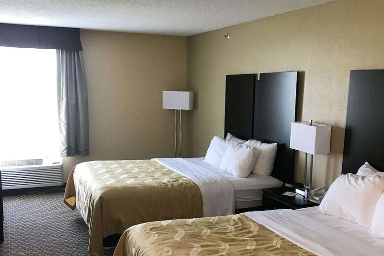 Hotel Quality Inn & Suites