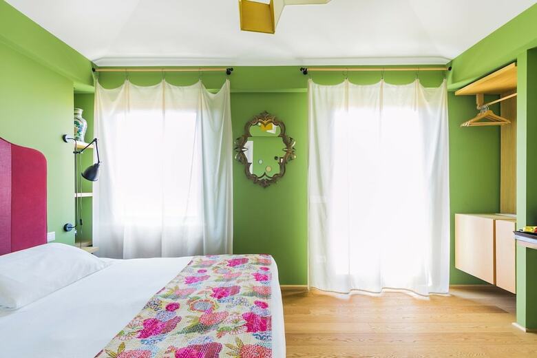 Bed & Breakfast Rarity Suites