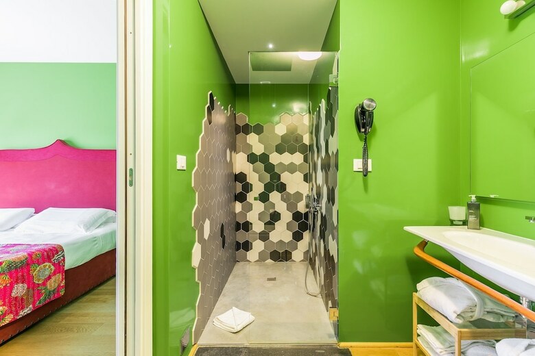 Bed & Breakfast Rarity Suites