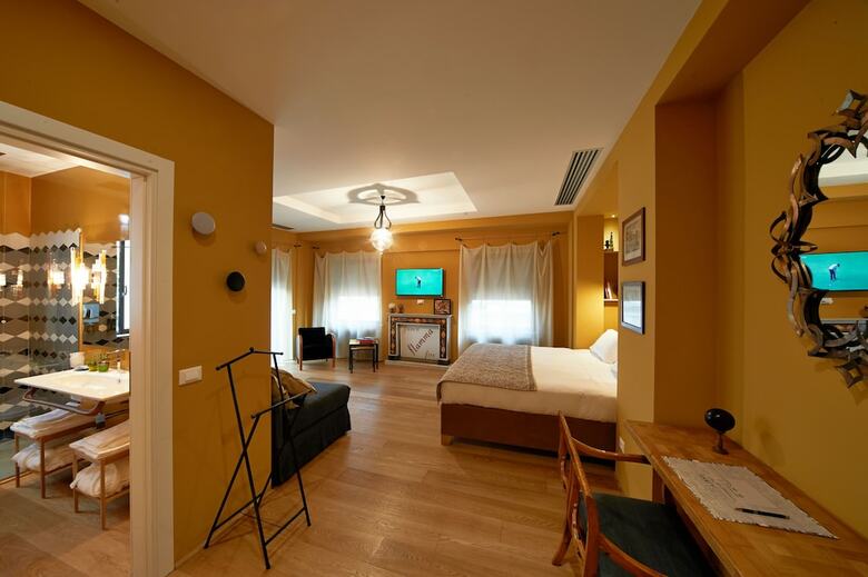 Bed & Breakfast Rarity Suites