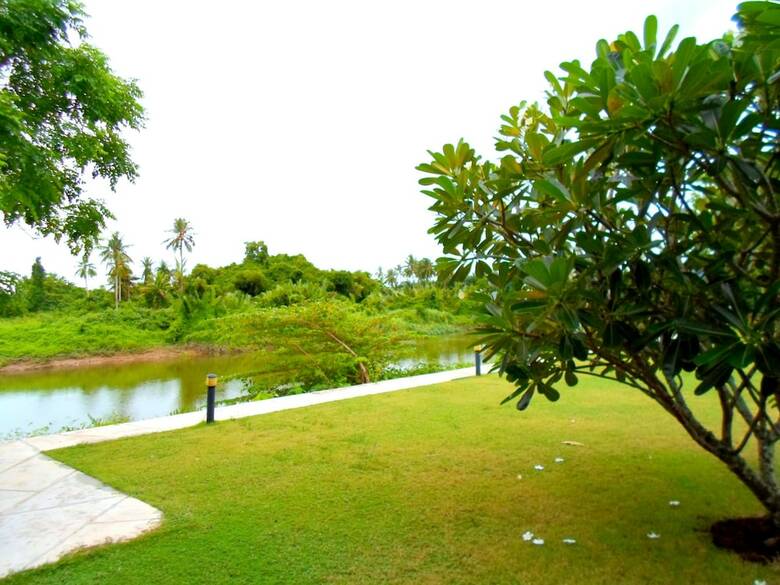 Hotel Naraya Riverside Resort