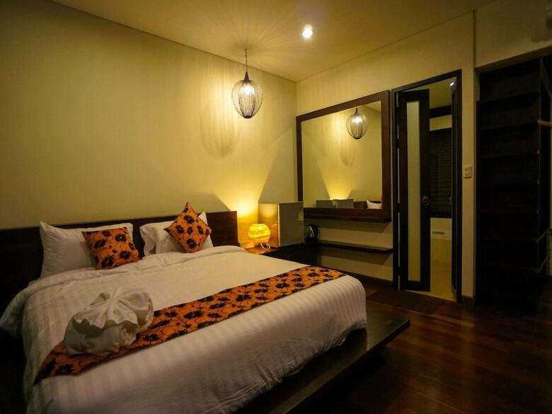 Hotel Naraya Riverside Resort