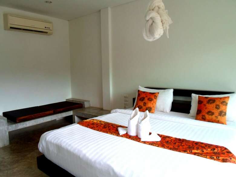 Hotel Naraya Riverside Resort