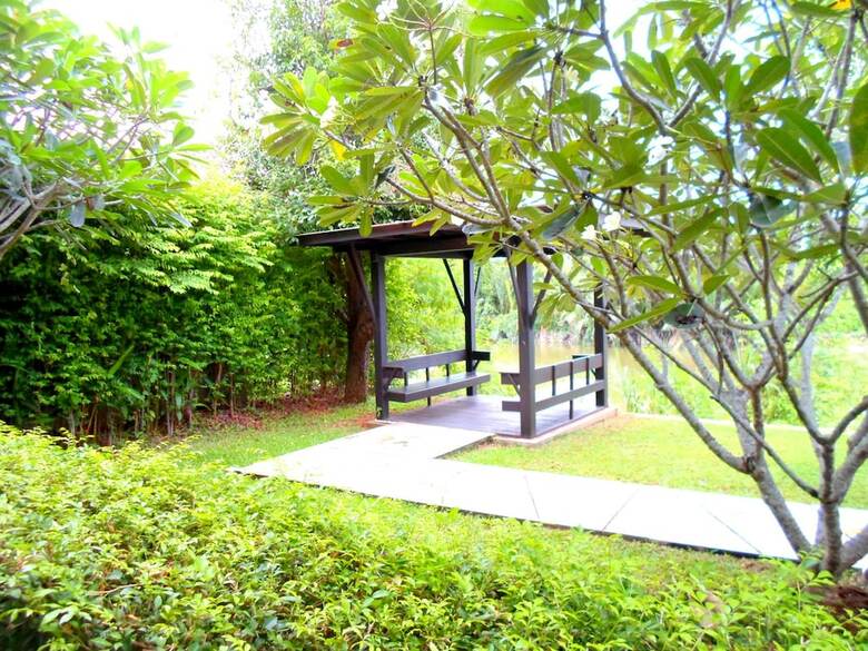 Hotel Naraya Riverside Resort