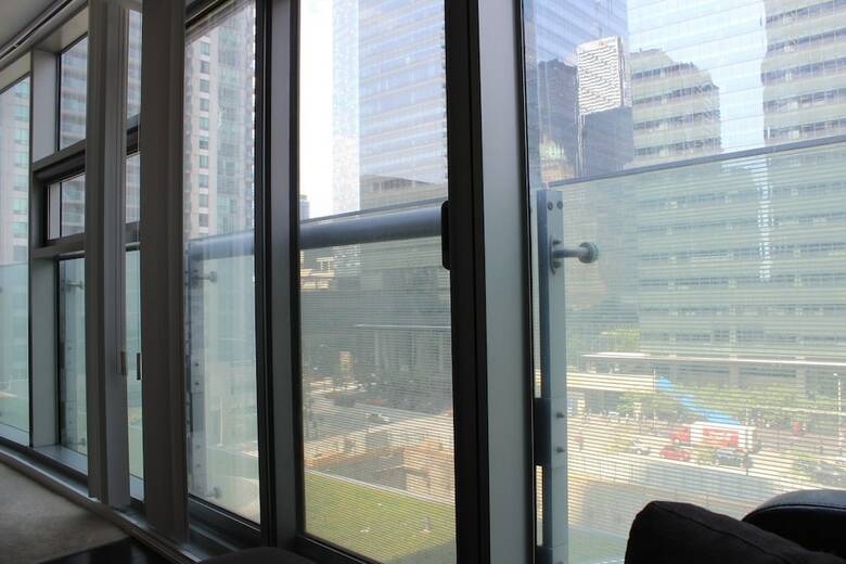 The Corporate Suites - Ice Condos