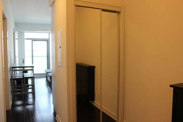 The Corporate Suites - Ice Condos