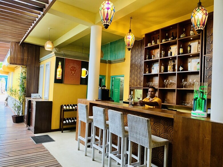 Hotel Thaproban Beach House