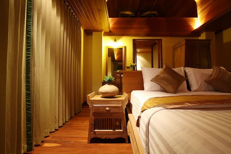 Hotel Chivapuri Beach Resort
