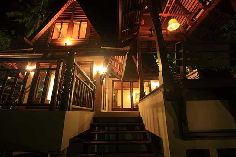 Hotel Chivapuri Beach Resort