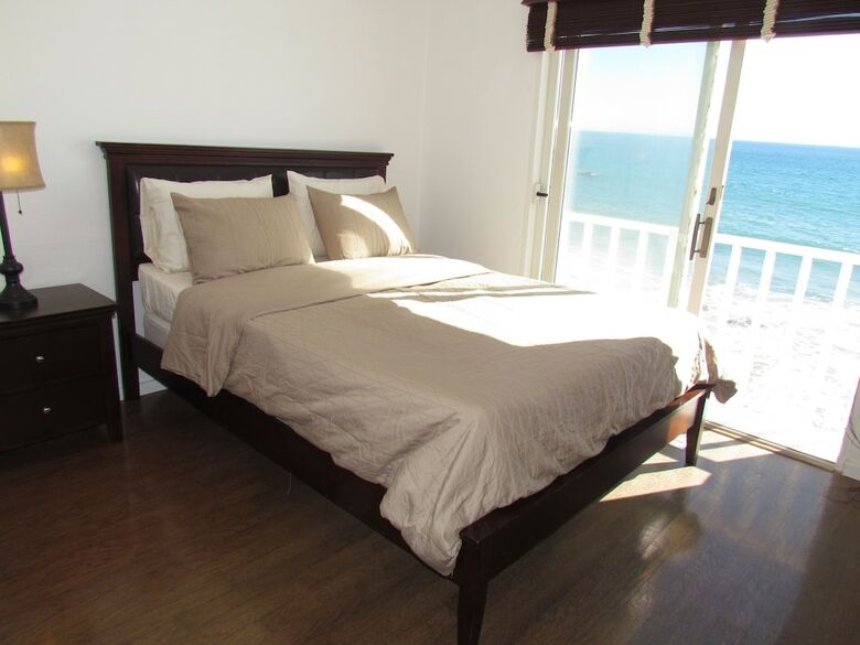 3 Bedroom House On The Beach