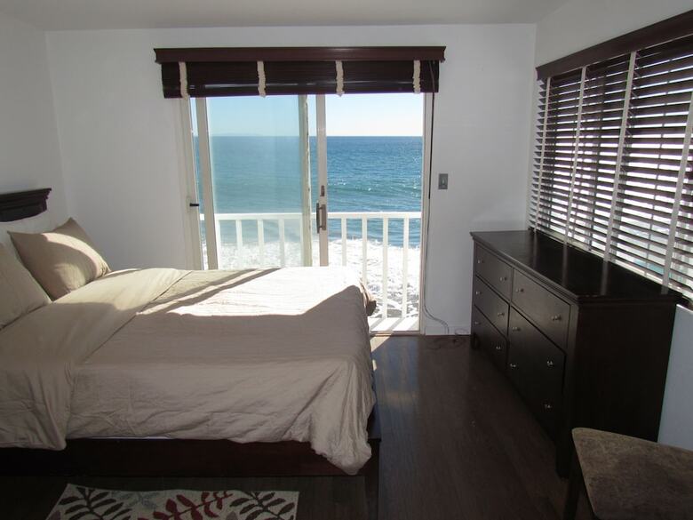 3 Bedroom House On The Beach