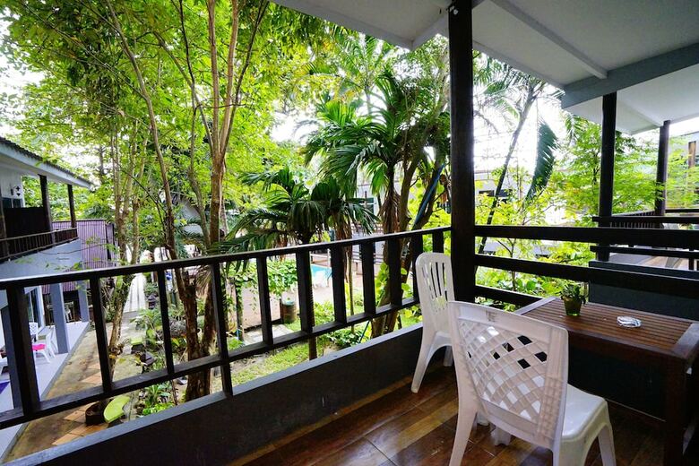 Hotel Apple Beachfront Resort