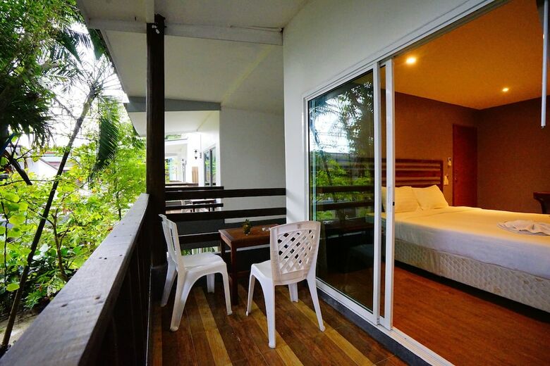 Hotel Apple Beachfront Resort