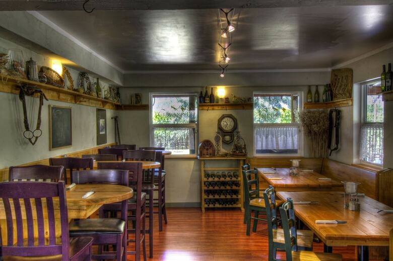 Bed & Breakfast Crowsnest Vineyards Guesthouse