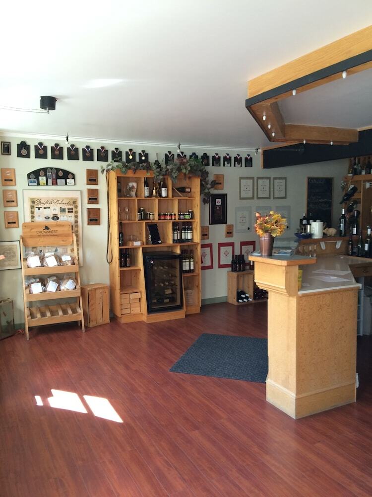 Bed & Breakfast Crowsnest Vineyards Guesthouse