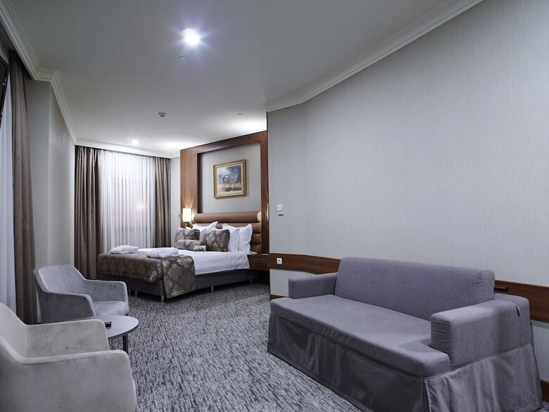 Euro Park Hotel