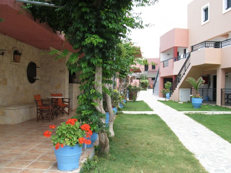 Aparthotel Kri Kri Village