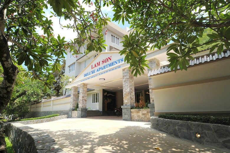 Aparthotel Lam Son Hotel & Apartments