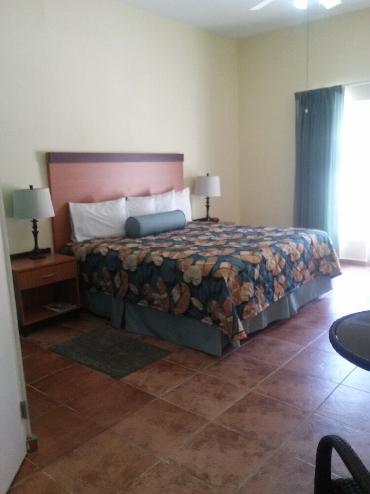 Hotel Lucia Beach