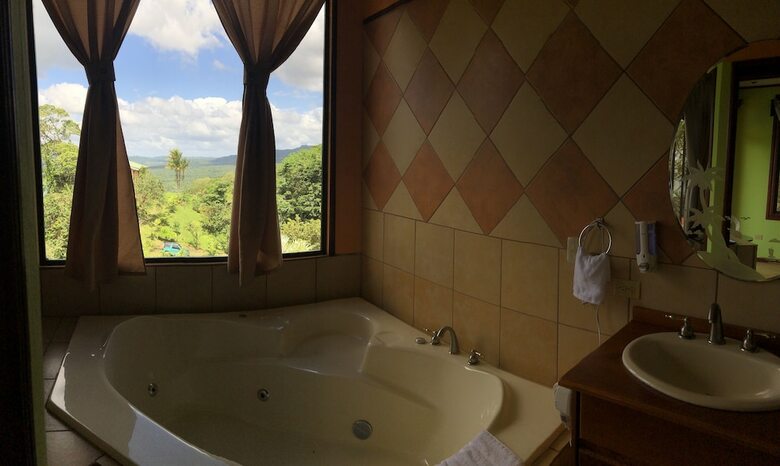 Posada Arenal Garden Lodge