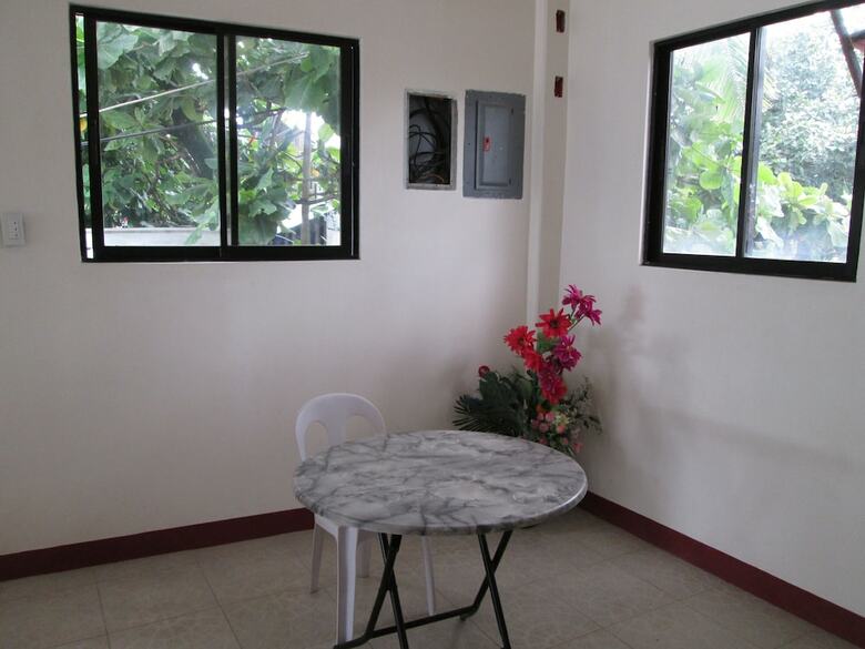 Hotel Aj Travellers Inn Annex