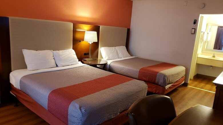 Motel More Stay