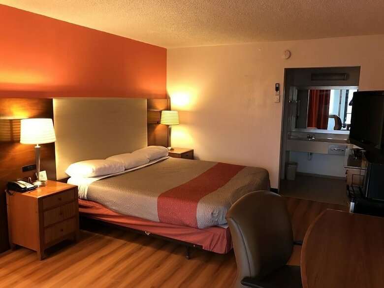 Motel More Stay
