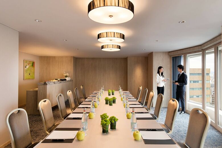 Hotel Courtyard By Marriott Shin-osaka Station