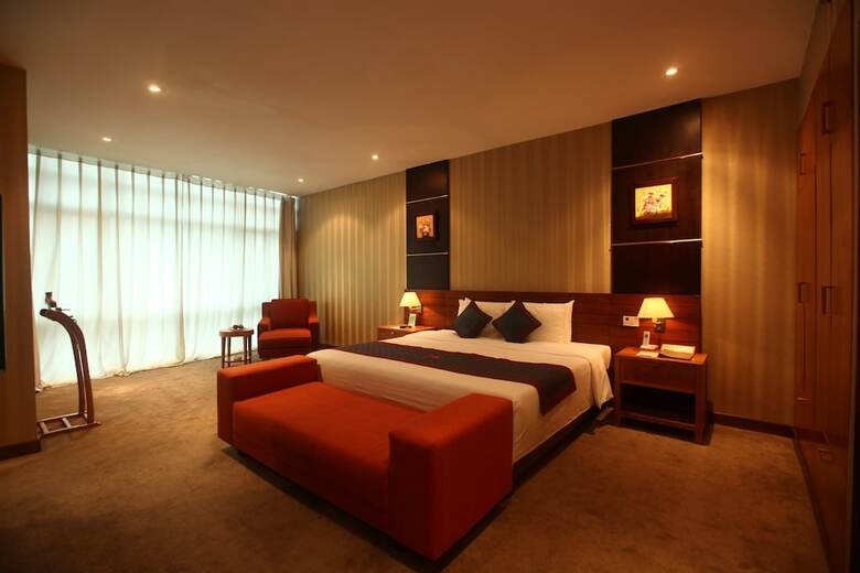 Petro Hotel