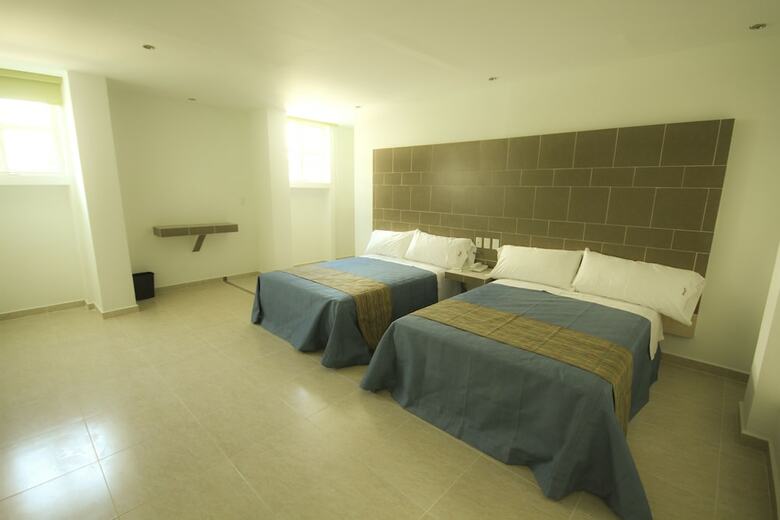 Hotel First Inn