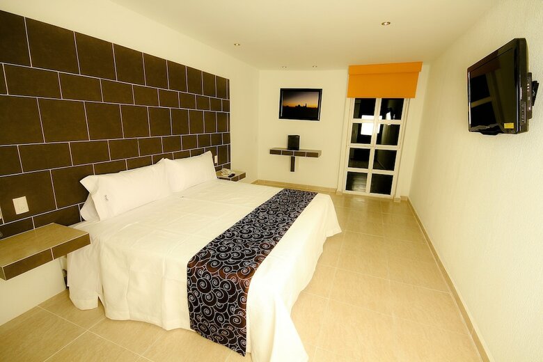 Hotel First Inn