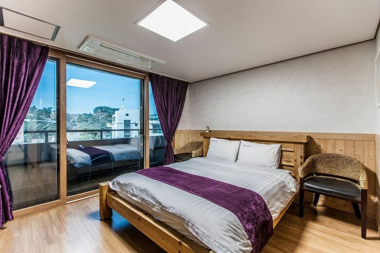 Cheonjiyeon Hotel