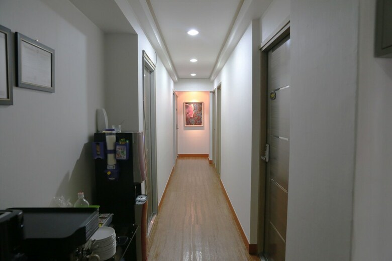 Hostal Grand Field Residence Hostel