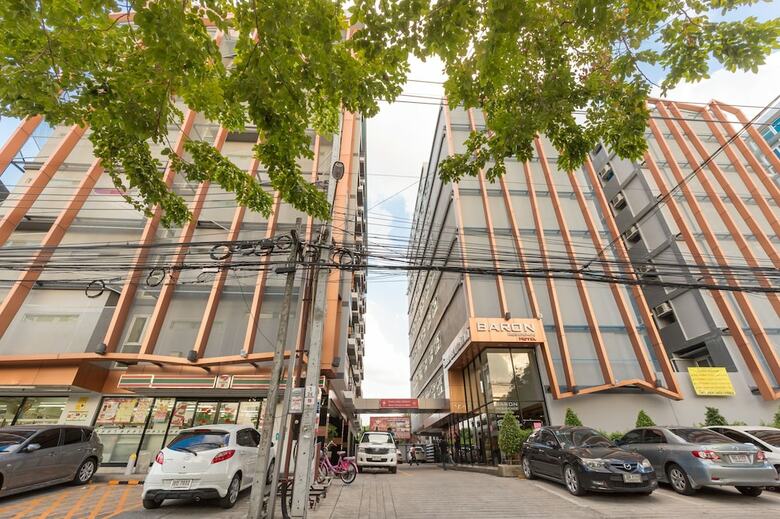 Hotel Baron Residence Bangkok